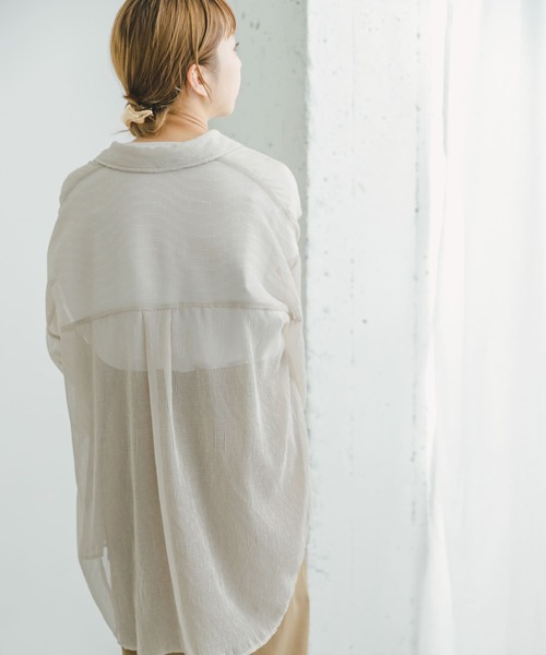 ITEMS URBANRESEARCH（アイテムズ アーバンリサーチ）の「ヨウリュウシアービッグシャツ（シャツ/ブラウス・レディース・チャコールグレー/ライトブルー/オフホワイト/パープル/ベージュ・FREE）」の12枚目の写真