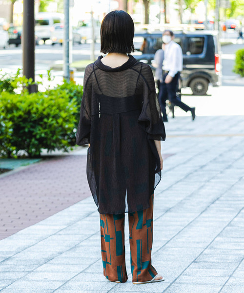 ITEMS URBANRESEARCH（アイテムズ アーバンリサーチ）の「ヨウリュウシアービッグシャツ（シャツ/ブラウス・レディース・チャコールグレー/ライトブルー/オフホワイト/パープル/ベージュ・FREE）」の18枚目の写真