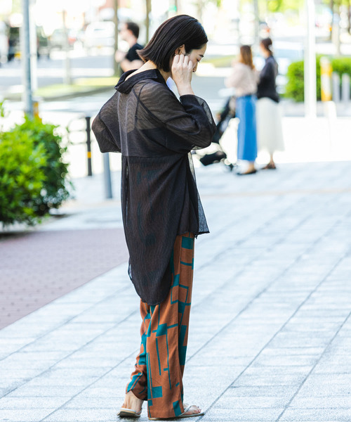 ITEMS URBANRESEARCH（アイテムズ アーバンリサーチ）の「ヨウリュウシアービッグシャツ（シャツ/ブラウス・レディース・チャコールグレー/ライトブルー/オフホワイト/パープル/ベージュ・FREE）」の19枚目の写真