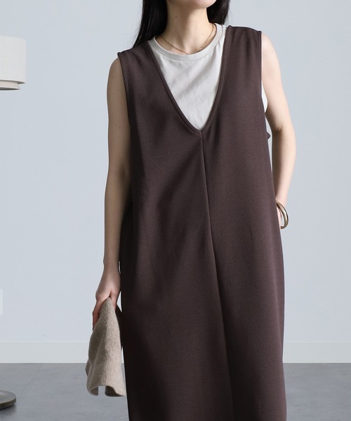 RANAN（ラナン）の「Vネックジャンパースカート　ロング丈（ジャンパースカート・レディース・サンドグレー/ネイビー/ブラック/ベージュ・LL/L/M）」の20枚目の写真