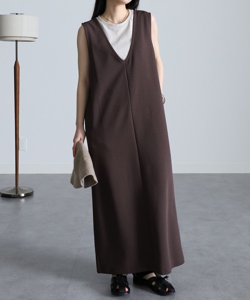 RANAN（ラナン）の「Vネックジャンパースカート　ロング丈（ジャンパースカート・レディース・サンドグレー/ネイビー/ブラック/ベージュ・LL/L/M）」の19枚目の写真