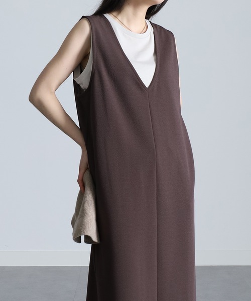 RANAN（ラナン）の「Vネックジャンパースカート　ロング丈（ジャンパースカート・レディース・サンドグレー/ネイビー/ブラック/ベージュ・LL/L/M）」の18枚目の写真