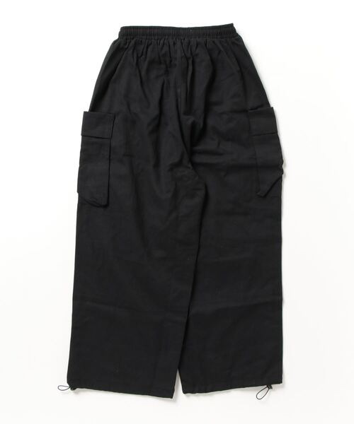ARCADE（アーケード）の「【-ARCADE Limited Line-】ルーズワイド バルーンシルエット サイドポケット ジョガー カーゴパンツ（カーゴパンツ・メンズ・カーキ/ブラック/ホワイト・M/L/2XL/XL）」の4枚目の写真