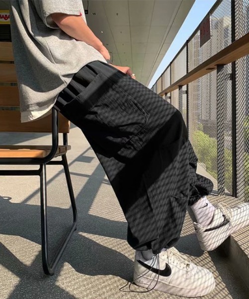 ARCADE（アーケード）の「【-ARCADE Limited Line-】ルーズワイド バルーンシルエット サイドポケット ジョガー カーゴパンツ（カーゴパンツ・メンズ・カーキ/ブラック/ホワイト・M/L/2XL/XL）」の8枚目の写真