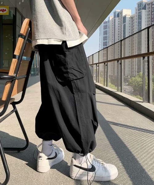 ARCADE（アーケード）の「【-ARCADE Limited Line-】ルーズワイド バルーンシルエット サイドポケット ジョガー カーゴパンツ（カーゴパンツ・メンズ・カーキ/ブラック/ホワイト・M/L/2XL/XL）」の10枚目の写真