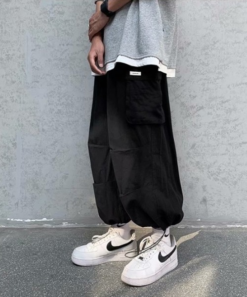 ARCADE（アーケード）の「【-ARCADE Limited Line-】ルーズワイド バルーンシルエット サイドポケット ジョガー カーゴパンツ（カーゴパンツ・メンズ・カーキ/ブラック/ホワイト・M/L/2XL/XL）」の12枚目の写真