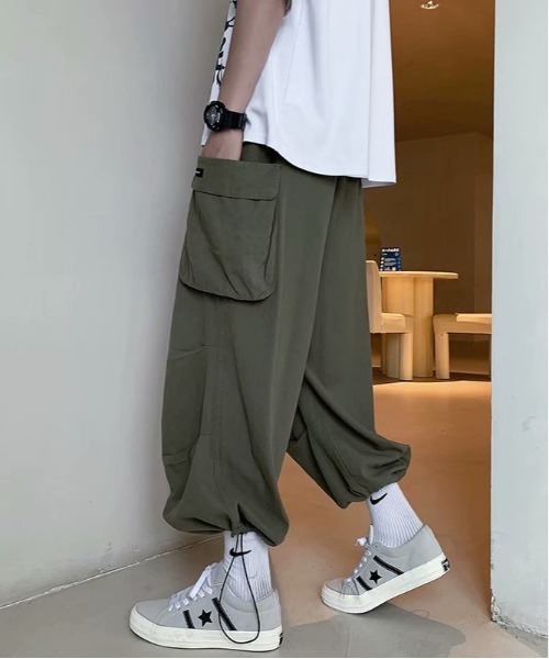 ARCADE（アーケード）の「【-ARCADE Limited Line-】ルーズワイド バルーンシルエット サイドポケット ジョガー カーゴパンツ（カーゴパンツ・メンズ・カーキ/ブラック/ホワイト・M/L/2XL/XL）」の16枚目の写真