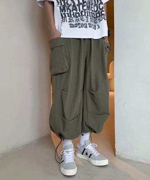 ARCADE（アーケード）の「【-ARCADE Limited Line-】ルーズワイド バルーンシルエット サイドポケット ジョガー カーゴパンツ（カーゴパンツ・メンズ・カーキ/ブラック/ホワイト・M/L/2XL/XL）」の17枚目の写真
