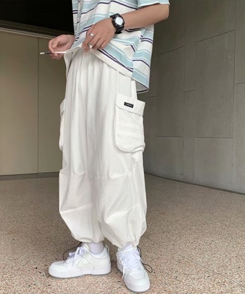 ARCADE（アーケード）の「【-ARCADE Limited Line-】ルーズワイド バルーンシルエット サイドポケット ジョガー カーゴパンツ（カーゴパンツ・メンズ・カーキ/ブラック/ホワイト・M/L/2XL/XL）」の15枚目の写真