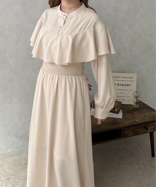 apres jour clair（アプレジュールクレア）の「【apres jour clair】フリルケープワンピース【ZOZOTOWN限定アイテム】（ワンピース・レディース・アイボリー/モカ・フリー/X-LARGE）」の3枚目の写真