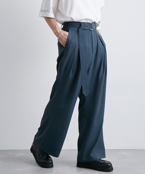 JUNRED（ジュンレッド）の「ベルテッドワイドフレアパンツ（スラックス・メンズ・ブラック/グリーン・S/M/L）」の8枚目の写真