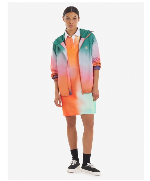 Maison Kitsune（メゾンキツネ）の「TECHNICAL WINDBREAKER