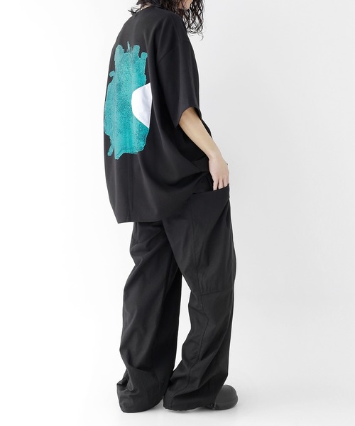 minsobi(ミンソビ)の「スピルドミント半袖Tシャツ バッグデザイン ハーフスリーブカットソー(Tシャツ/カットソー・メンズ・ブラック/ホワイト/ベージュ・FREE)」の6枚目の写真