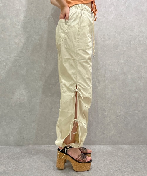 one way（ワンウェイ）の「【サイズ展開あり】サイドリボンカーゴパンツ（カーゴパンツ・レディース・ブラック/ホワイト/ピンク/ブルー/ベージュ/ダークグリーン・FREE/MEDIUM/SMALL）」の8枚目の写真