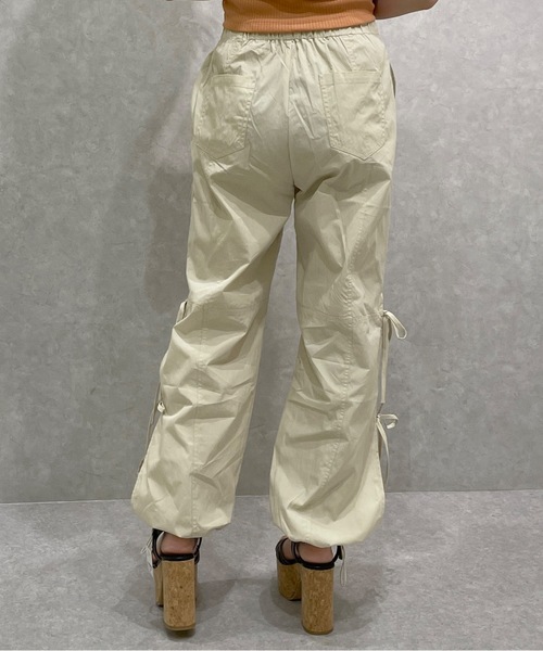 one way（ワンウェイ）の「【サイズ展開あり】サイドリボンカーゴパンツ（カーゴパンツ・レディース・ブラック/ホワイト/ピンク/ブルー/ベージュ/ダークグリーン・FREE/MEDIUM/SMALL）」の9枚目の写真