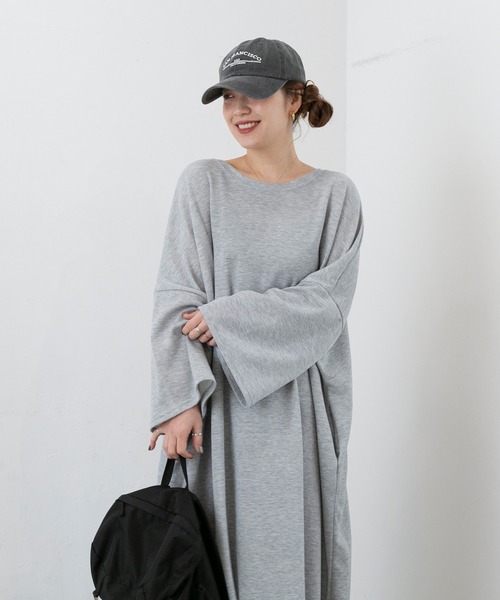 PICHI（ピイチ）の「オーバーサイズBIGワンピース（ワンピース・レディース・ブラック/グレー・FREE）」の4枚目の写真