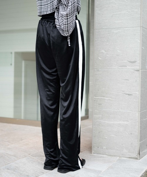WEGO(ウィゴー)の「WEGO/ラインサテンパンツ(スラックス・レディース・カーキ/ブラック・FREE)」の15枚目の写真
