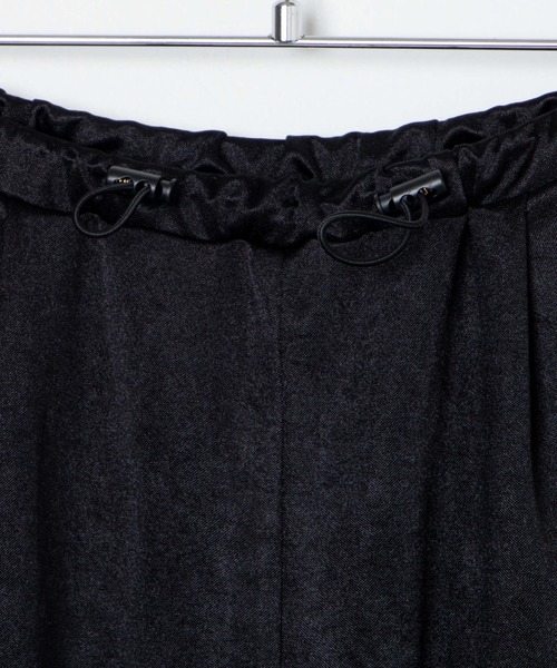 WEGO(ウィゴー)の「WEGO/ラインサテンパンツ(スラックス・レディース・カーキ/ブラック・FREE)」の13枚目の写真