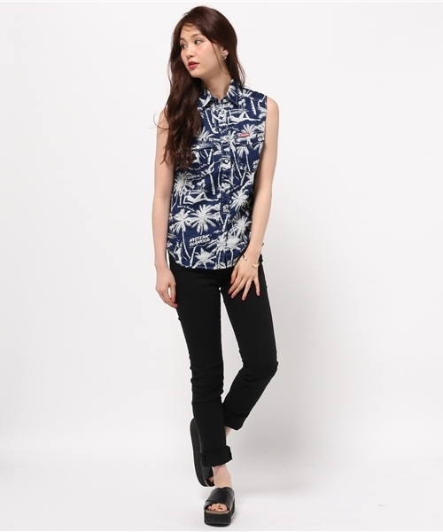 HYSTERIC GLAMOUR（ヒステリックグラマー）の「EXOTIC ATMOSPHERE総柄 ノースリーブSH（シャツ/ブラウス・レディース・ブルー系その他・FREE）」の7枚目の写真