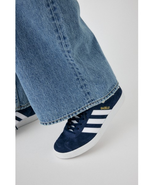 MOUSSY(マウジー)の「adidas Originals GAZZELE(スニーカー・レディース・ブラック/ネイビー・25cm/24.5cm/24cm)」の3枚目の写真