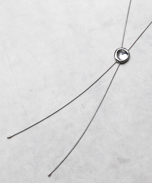 ARCHIVER（アーカイバ）の「【Gl】メタル　ループタイネックレス（ネックレス・レディース・シルバー/ゴールド/ブラック・FREE）」の4枚目の写真