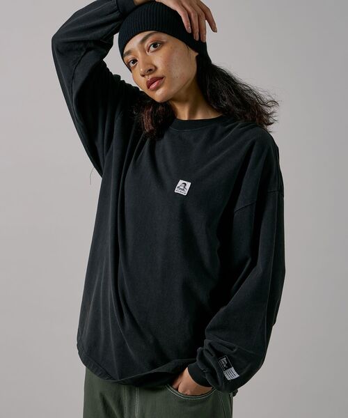 BEN DAVIS(ベンデイビス)の「【BEN DAVIS(ベンデイビス)】 WASHED L/S LABEL TEE(WIDE) / ストーンウォッシュ フェード ピスネーム ロンT ワンポイント 長袖 ビッグシルエット(Tシャツ/カットソー・メンズ・ブラック/ラベンダー/ネイビー/ダークグリーン/ホワイト・MEDIUM/LARGE/X-LARGE)」の8枚目の写真
