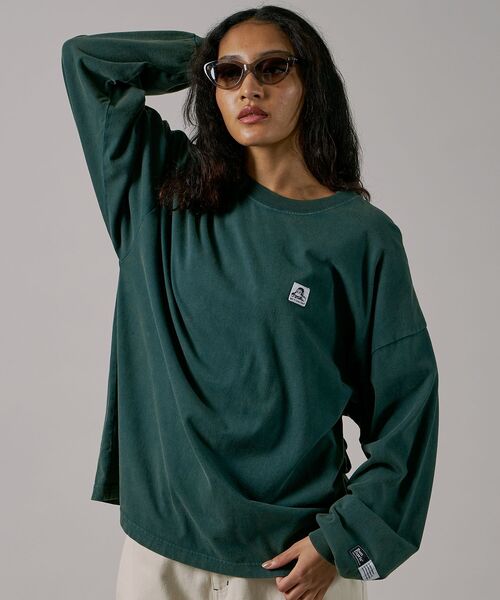 BEN DAVIS(ベンデイビス)の「【BEN DAVIS(ベンデイビス)】 WASHED L/S LABEL TEE(WIDE) / ストーンウォッシュ フェード ピスネーム ロンT ワンポイント 長袖 ビッグシルエット(Tシャツ/カットソー・メンズ・ブラック/ラベンダー/ネイビー/ダークグリーン/ホワイト・MEDIUM/LARGE/X-LARGE)」の11枚目の写真