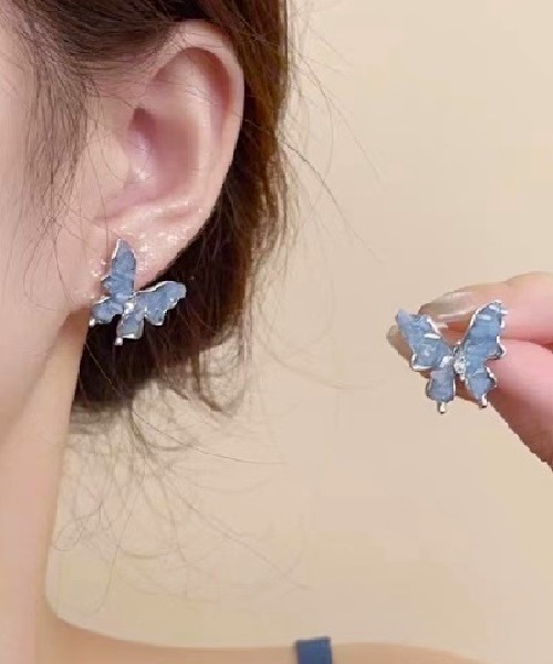 Ritomo De Ricco(リトモ・デ・リコ)の「落ちにくい!痛くなりにくい Butterfly glossイヤリング(イヤリング・レディース・C/A/B・FREE)」の2枚目の写真