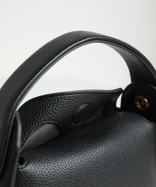 SAISON DE PAPILLON（セゾンドパピヨン）の「牛床革レザー２WAYショルダーバッグ 韓国ファッション（ショルダーバッグ・レディース・ブラック/オフホワイト・フリー）」の17枚目の写真