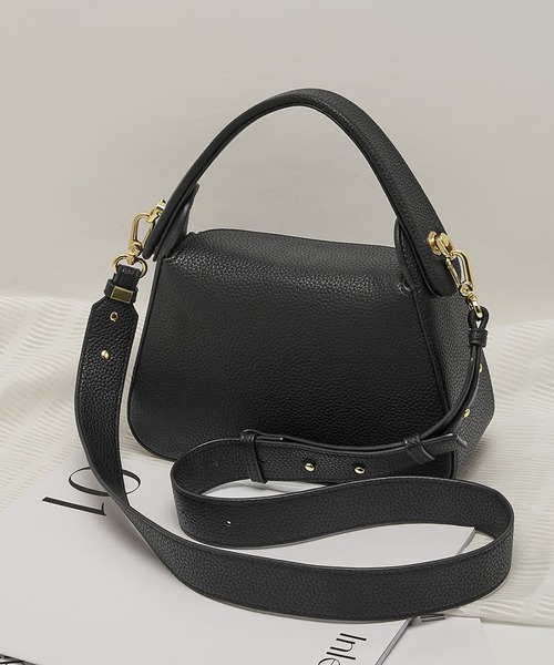 SAISON DE PAPILLON（セゾンドパピヨン）の「牛床革レザー２WAYショルダーバッグ 韓国ファッション（ショルダーバッグ・レディース・ブラック/オフホワイト・フリー）」の10枚目の写真