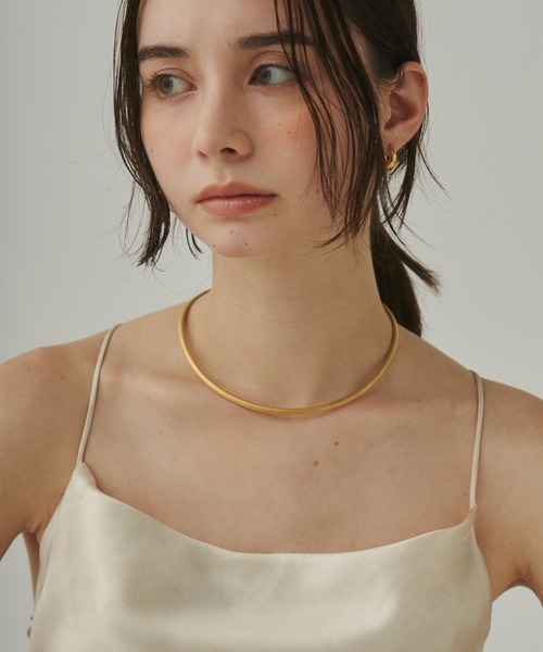 ciite' surgical stainless（シーテサージカルステンレス）の「【 金属アレルギー対応 】 ラウンドフォルムチョーカー / ネックレス / ネックカフ サージカルステンレス 316L（チョーカー・レディース・シルバー/ゴールド・FREE）」の21枚目の写真