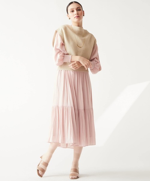 Tiara(ティアラ)の「ラメベスト(ニット/セーター・レディース・チャコールグレー/ゴールド・FREE)」の11枚目の写真