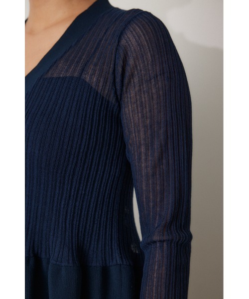 crie conforto（クリーコンフォルト）の「シアードッキングペプラムカーディガン（カーディガン/ボレロ・レディース・ブラック/ネイビー/ホワイト・FREE）」の17枚目の写真