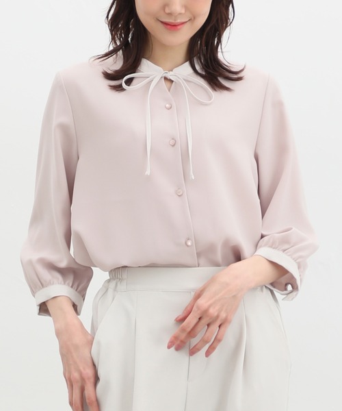 Honeys(ハニーズ)の「7分袖配色リボンブラウス(シャツ/ブラウス・レディース・ネイビー/ミント/アイボリー/ピンク系その他/グレイッシュベージュ/ホワイト×グレー・S/M/L/LL/3L)」の6枚目の写真