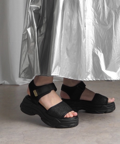 minia(ミニア)の「ラメスポサン(サンダル・レディース・ブラック系1/シルバー系1/ゴールド系1・LL/S/M/L)」の11枚目の写真