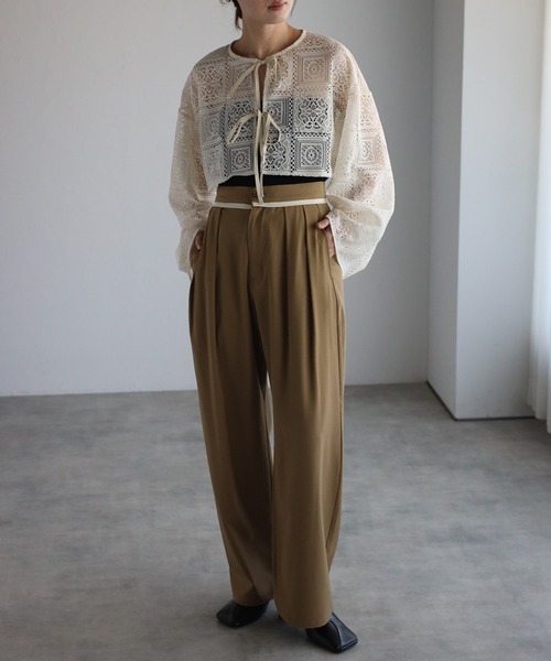 r.(アールドット)の「ブロックレースクロップドカーディガン(カーディガン/ボレロ・レディース・ブラック/アイボリー/ホワイト・FREE)」の18枚目の写真