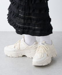 厚底スニーカー