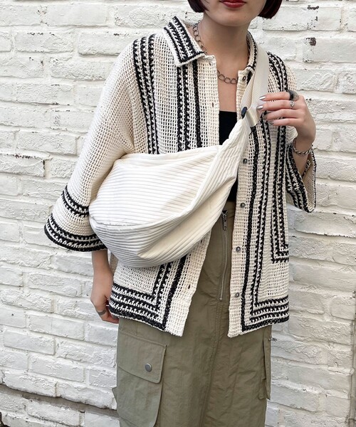 fredy emue（フレディエミュ）の「ボーダーキルトテープショルダーバッグ（ショルダーバッグ・レディース・アイボリー/ブラック・FREE）」の3枚目の写真