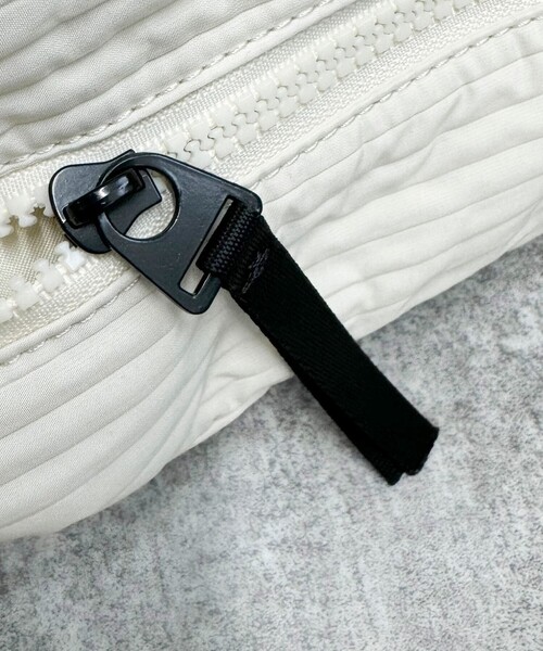 fredy emue（フレディエミュ）の「ボーダーキルトテープショルダーバッグ（ショルダーバッグ・レディース・アイボリー/ブラック・FREE）」の15枚目の写真