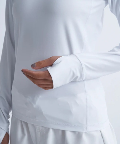 ROXY（ロキシー）の「RASHIE L/S/ロキシー長袖ラッシュガード(水着)（ラッシュガード・レディース・ブラック/ホワイト/ネイビー/ブラウン・SMALL/MEDIUM/LARGE）」の11枚目の写真