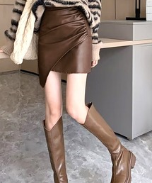 フェイクレザーミニスカート