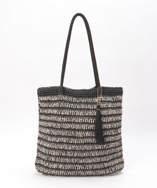 ikka（イッカ）の「雑材つまみ縦長トートバッグ（かごバッグ・レディース・ブラック/オフホワイト/グリーン/ブラウン・FREE）」の5枚目の写真