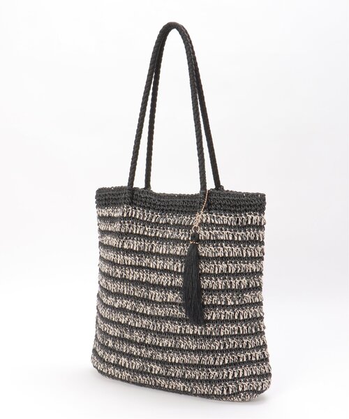 ikka（イッカ）の「雑材つまみ縦長トートバッグ（かごバッグ・レディース・ブラック/オフホワイト/グリーン/ブラウン・FREE）」の6枚目の写真