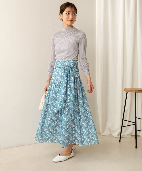 Bou Jeloud(ブージュルード)の「バイカラーパイピングプリントスカート(スカート・レディース・ブルー/イエロー・38)」の6枚目の写真
