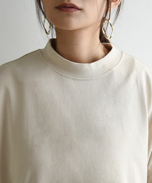 and it_（アンドイット）の「七分袖スリットワイドプルオーバー（Tシャツ/カットソー・レディース・ブラック/モカ/ナチュラル/サックスブルー・M-L）」の12枚目の写真