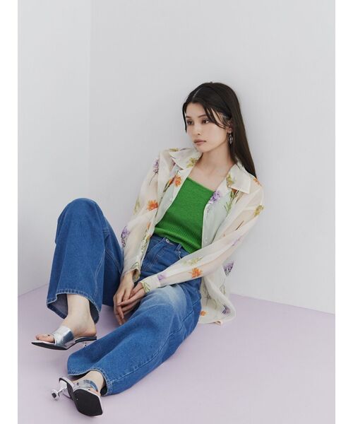 MURUA（ムルーア）の「【WEB限定】フラワーシアーシャツ（シャツ/ブラウス・レディース・アイボリー/ブラック/ピンク/ブラウン・FREE）」の9枚目の写真