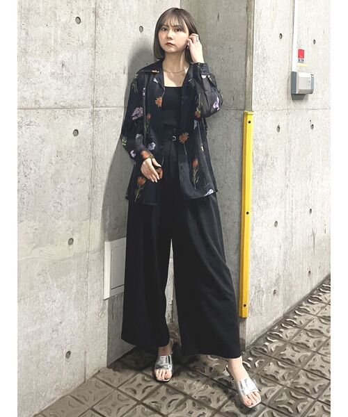 MURUA（ムルーア）の「【WEB限定】フラワーシアーシャツ（シャツ/ブラウス・レディース・アイボリー/ブラック/ピンク/ブラウン・FREE）」の16枚目の写真