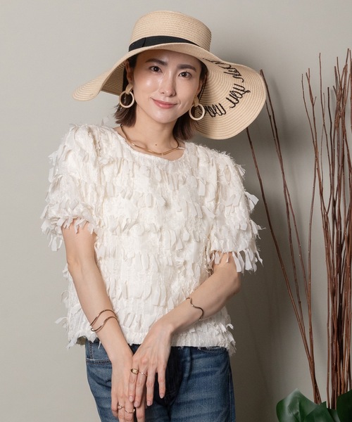 MHBG TOKYO(エムエイチビージートーキョー)の「フリンジジャガード ショートブラウス(シャツ/ブラウス・レディース・ベージュ/ブラック・FREE)」の3枚目の写真