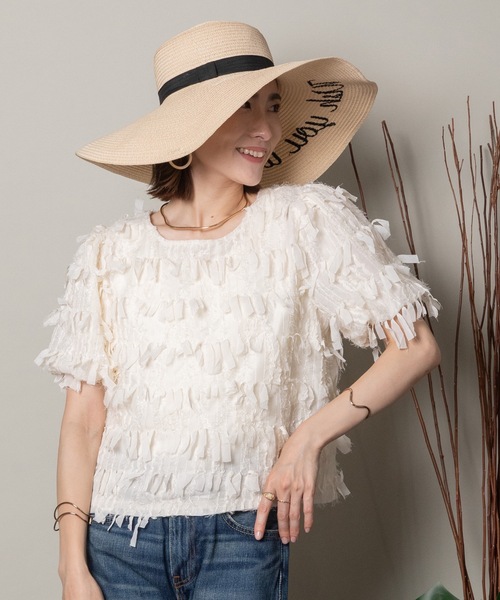 MHBG TOKYO(エムエイチビージートーキョー)の「フリンジジャガード ショートブラウス(シャツ/ブラウス・レディース・ベージュ/ブラック・FREE)」の4枚目の写真