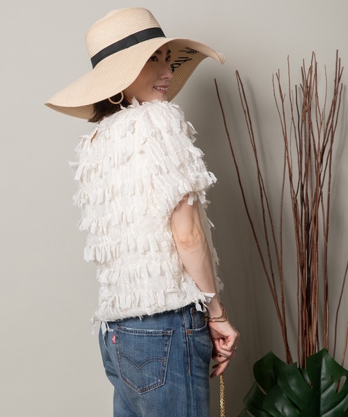 MHBG TOKYO(エムエイチビージートーキョー)の「フリンジジャガード ショートブラウス(シャツ/ブラウス・レディース・ベージュ/ブラック・FREE)」の7枚目の写真